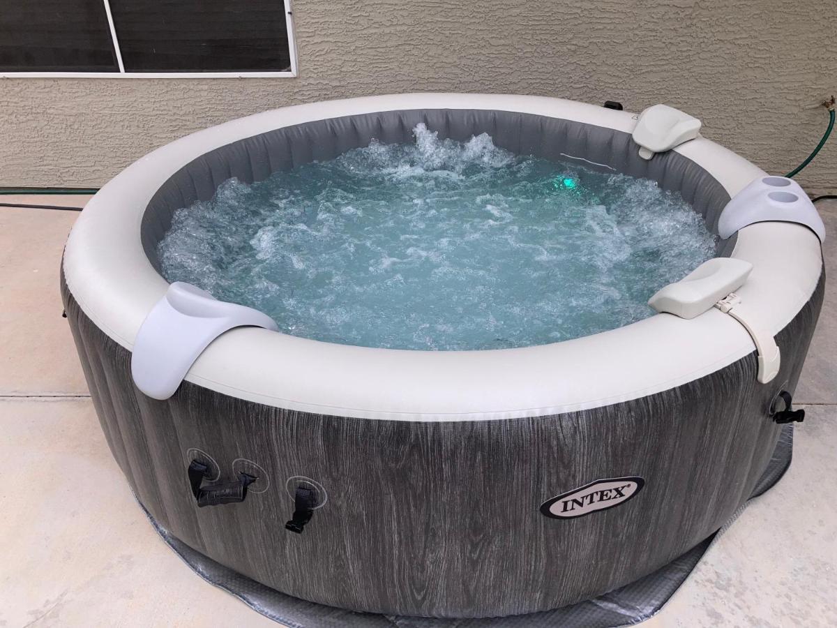 A Beautiful House With Hot Tub, Grill & Games! Villa Las Vegas Luaran gambar
