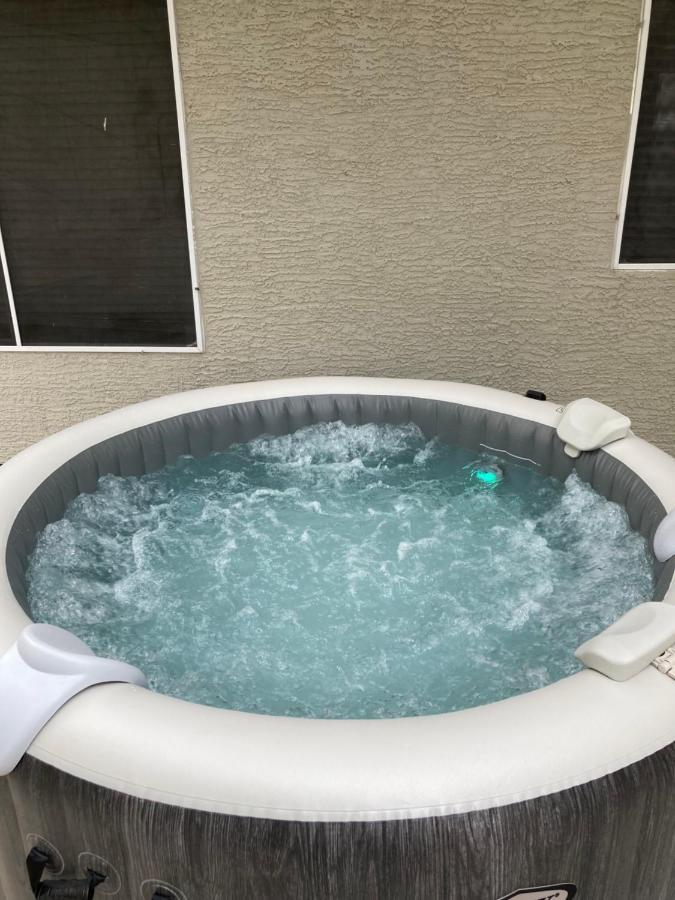 A Beautiful House With Hot Tub, Grill & Games! Villa Las Vegas Luaran gambar
